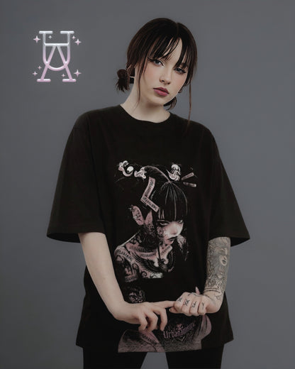 Yakuza Doll Tee / LÍNEA TOKYO